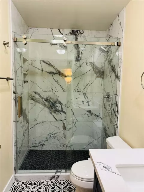 Irvine, CA 92618,43 TANGELO