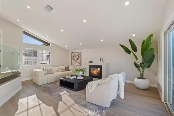 La Palma, CA 90623,7372 Brian Lane