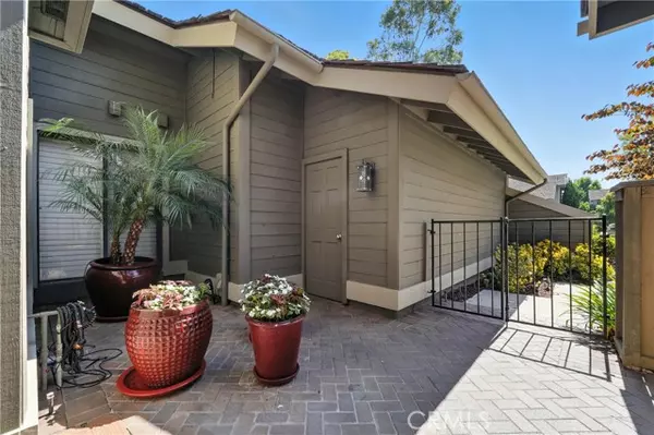 Irvine, CA 92604,14 BRIDGEWOOD