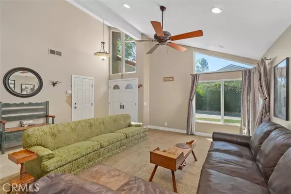 Lake Forest, CA 92630,24682 Via Tequila