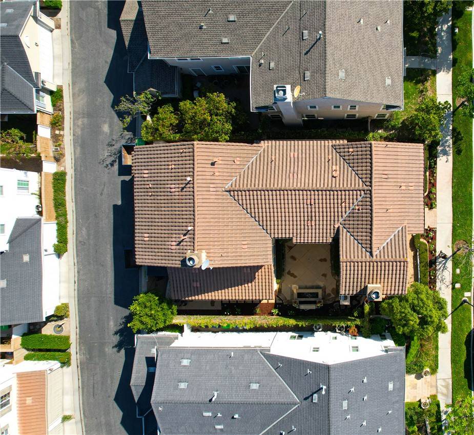 Tustin, CA 92782,15205 Columbus