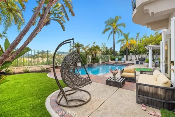 6 Sawmill, Rancho Santa Margarita, CA 92679
