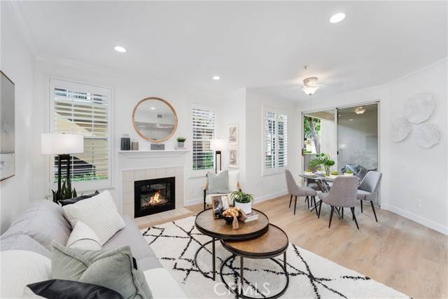 Tustin, CA 92782,239 Gallery Way