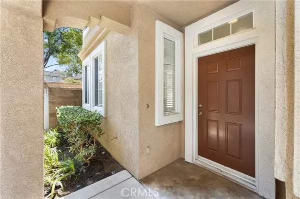 Irvine, CA 92618,14 Lilac