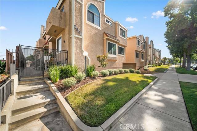 Alhambra, CA 91801,2608 West Grand Avenue