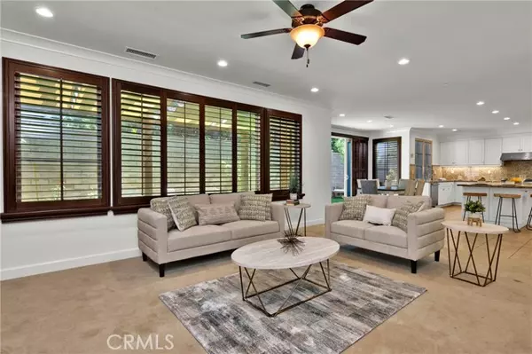 Irvine, CA 92618,24 Umbria