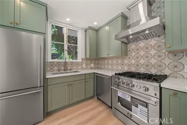 Santa Ana, CA 92706,2404 North Poinsettia