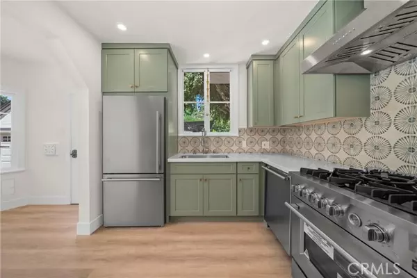 Santa Ana, CA 92706,2404 North Poinsettia