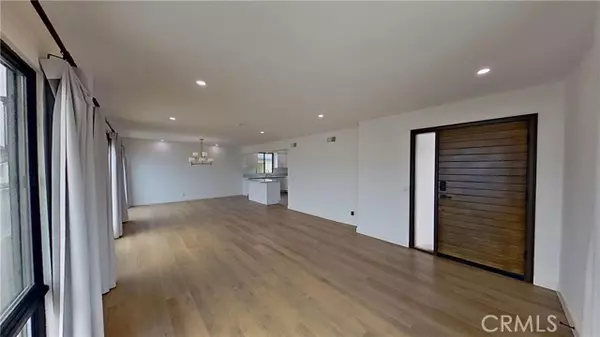 Newport Beach, CA 92663,4112 Seashore Drive