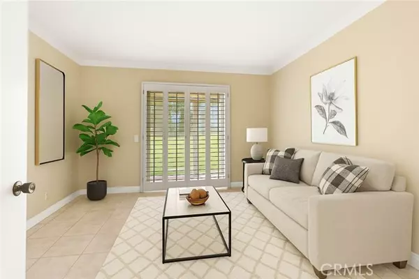 Mission Viejo, CA 92692,23582 Villena