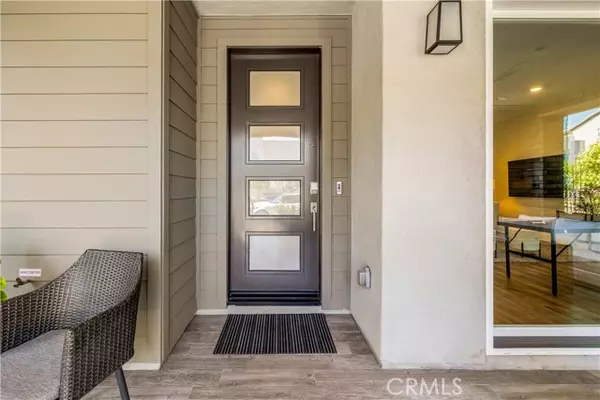 Irvine, CA 92618,465 Chorus