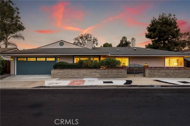 2233 Heather Lane, Newport Beach, CA 92660