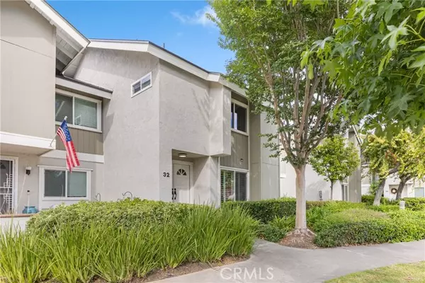 Irvine, CA 92604,32 Goldenbush