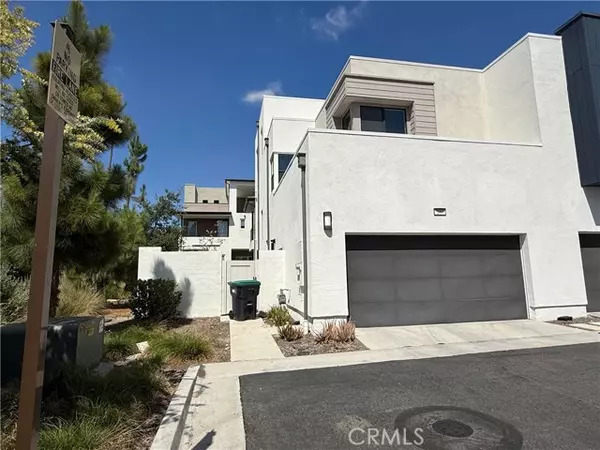Irvine, CA 92618,257 Novel