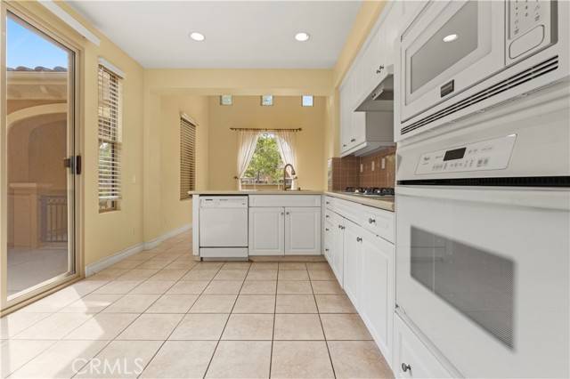 Irvine, CA 92620,123 Chantilly