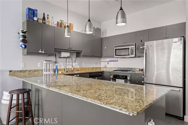 Anaheim, CA 92805,435 West Center Street Promenade