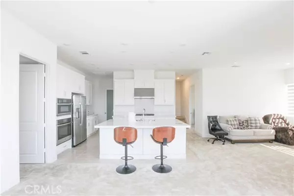 Irvine, CA 92618,201 Westdale
