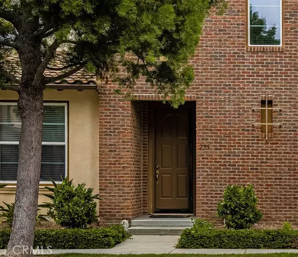 Irvine, CA 92603,235 Tall Oak