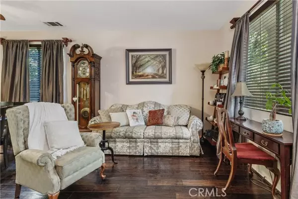 Irvine, CA 92602,23 Red Coat Place