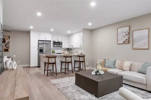 Carlsbad, CA 92008,664 Tamarack Avenue