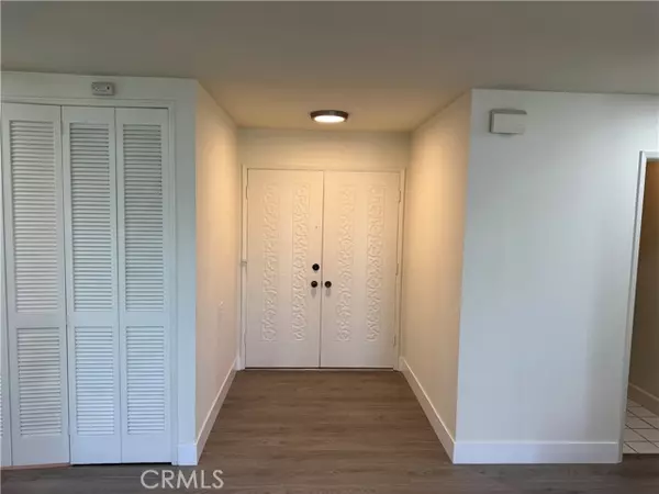 Laguna Woods, CA 92637,2399 Via Mariposa West