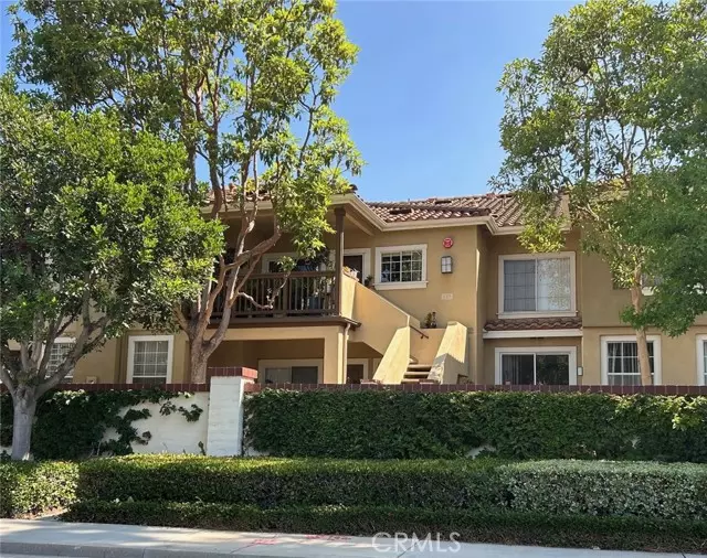 Tustin, CA 92782,145 Gallery Way