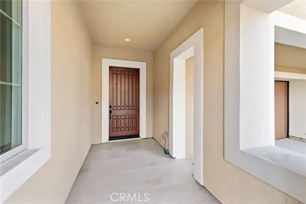 Irvine, CA 92602,215 Sutters Mill