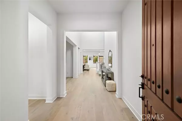Irvine, CA 92602,215 Sutters Mill