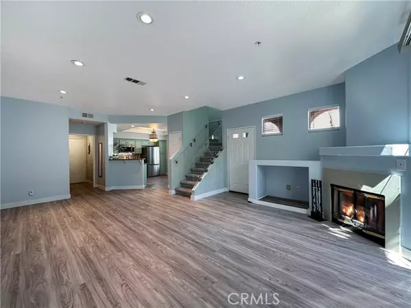 Lake Forest, CA 92610,76 Anacapa Court
