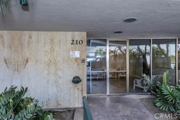 210 Grand Avenue, Long Beach, CA 90803