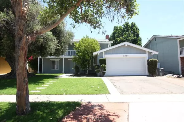 2217 Pasadena Street, Santa Ana, CA 92705