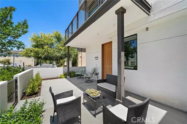 Irvine, CA 92618,100 Keeper