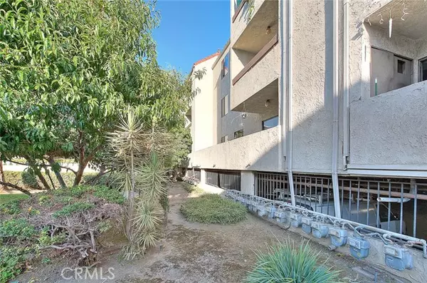Santa Ana, CA 92701,700 West 3rd Street