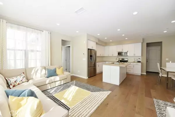 Irvine, CA 92618,338 Floral View