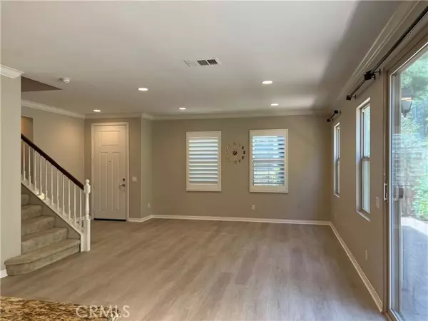 Irvine, CA 92618,55 Keepsake