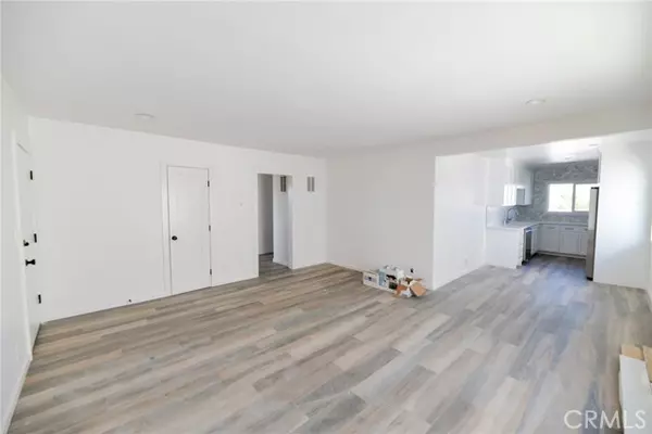San Clemente, CA 92672,262 Avenida Victoria