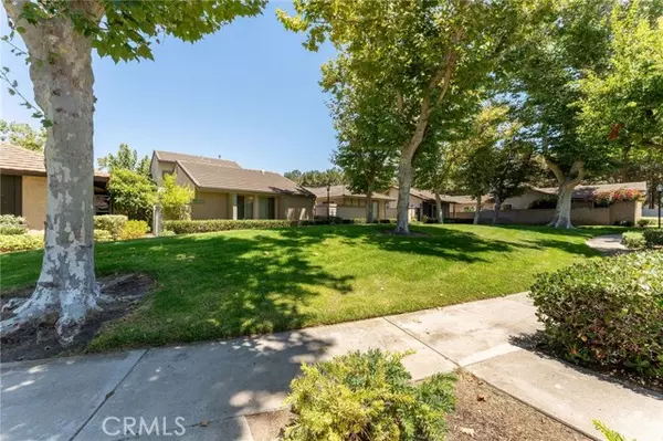 Irvine, CA 92618,92 Orchard
