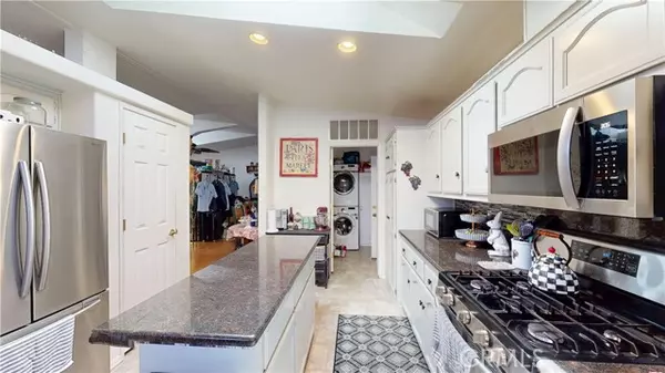 Huntington Beach, CA 92646,19361 Brookhurst Street