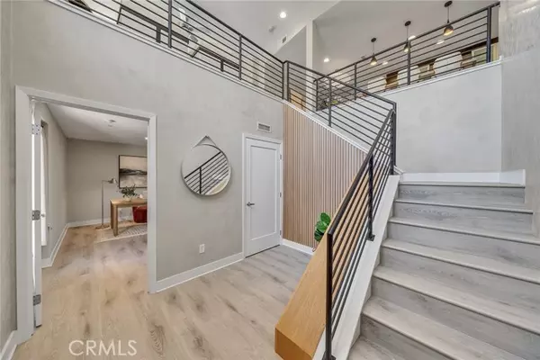Irvine, CA 92612,85 Lennox