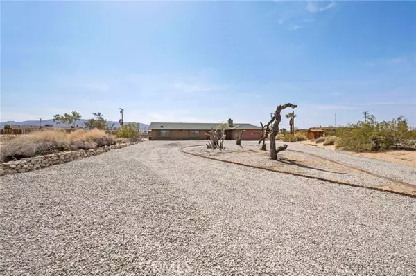 29 Palms, CA 92277,4686 Stirrup Lane