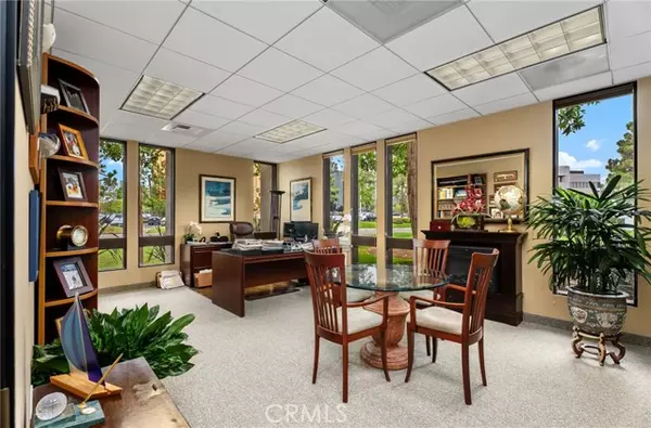 Newport Beach, CA 92660,1101 Dove Street