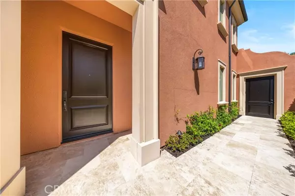 Irvine, CA 92602,163 Summerland