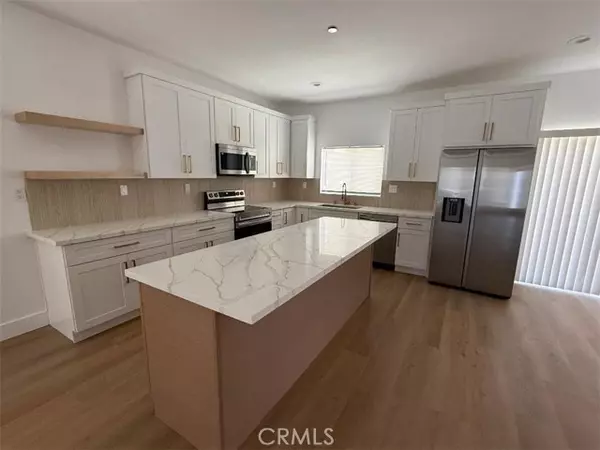 Lake Elsinore, CA 92530,617 Acacia Street
