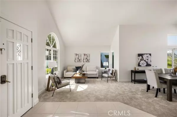 Anaheim Hills, CA 92807,580 S Londerry Ln