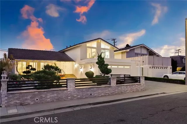 Huntington Beach, CA 92649,5911 Langport Circle