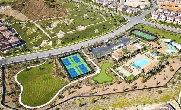 Irvine, CA 92618,118 Oakstone