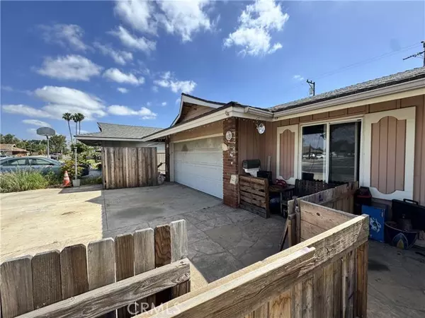 195 North Malena Drive, Orange, CA 92869
