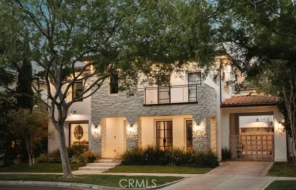 10 Seabluff, Newport Beach, CA 92660