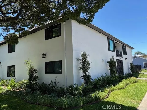 120 East Pine Street, Santa Ana, CA 92701