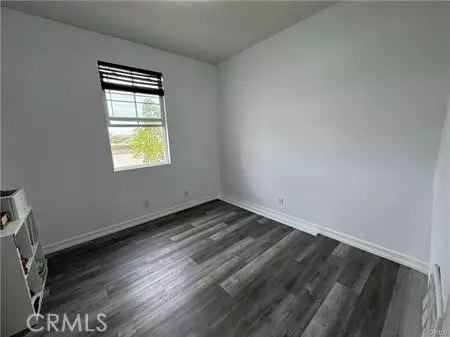 Irvine, CA 92606,1427 Abelia